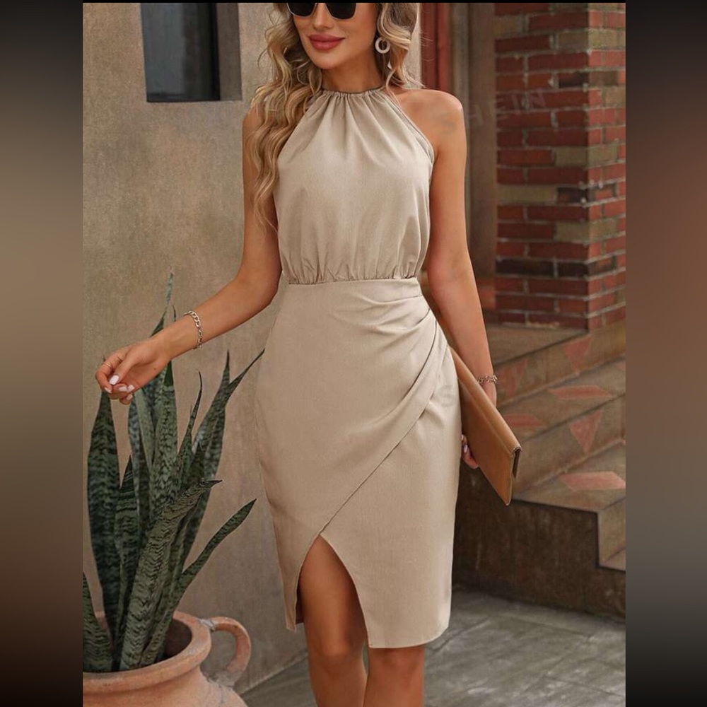 Prive faux wrap ruched sleeveless textured halter dress size XL-44-12